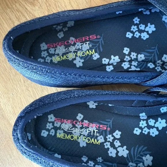 Women’s Skechers Breathe Easy Relaxed Fit Lucky Lady Navy Flats Size 9.5 - Picture 5 of 6
